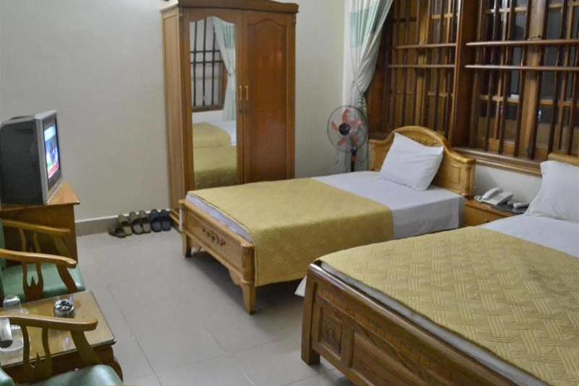 Hoang Ngoc Hotel Dong Khe Sau Luaran gambar